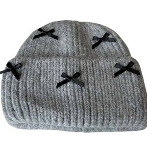 Grey Black Bow Ribbed Beanie NWT